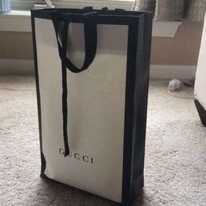 Gucci shopping bag